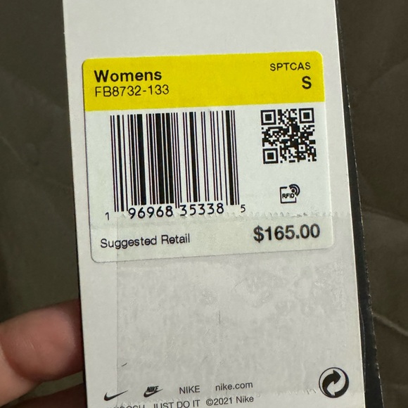 Nike Women's Sportswear Essentials Quilted Trench Coat NWT Size Medium - Picture 14 of 17